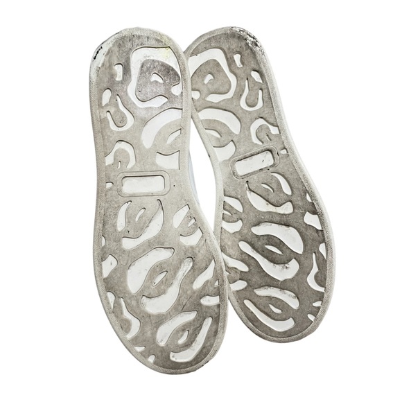 Linea Paolo Kelsey Platform Sneaker - Picture 7 of 7